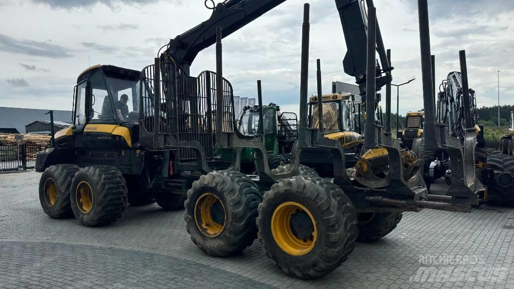 Ponsse Buffalo Tomruk yükleyici traktörler