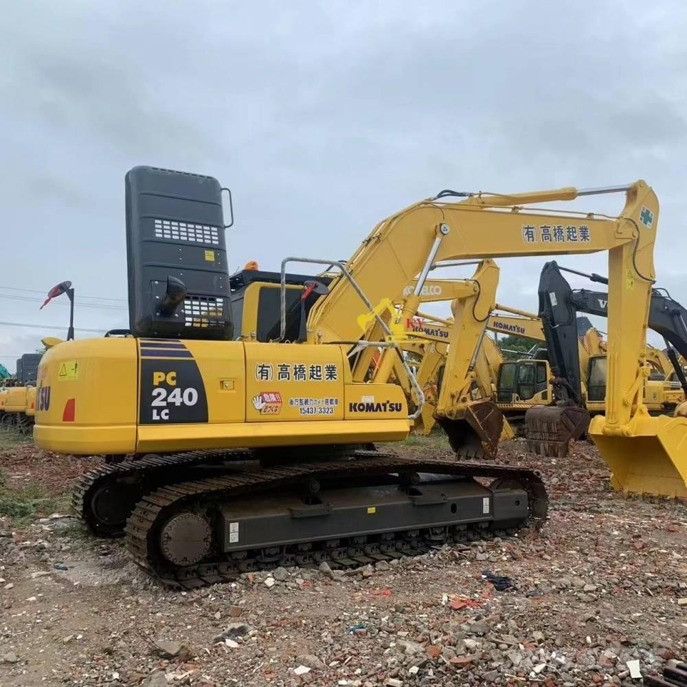 Komatsu PC 240 Paletli ekskavatörler