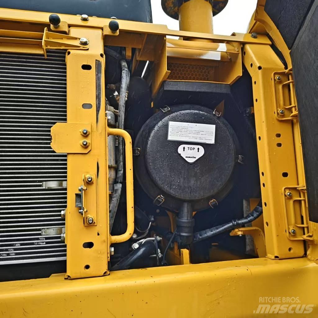 Komatsu PC400-8 Paletli ekskavatörler