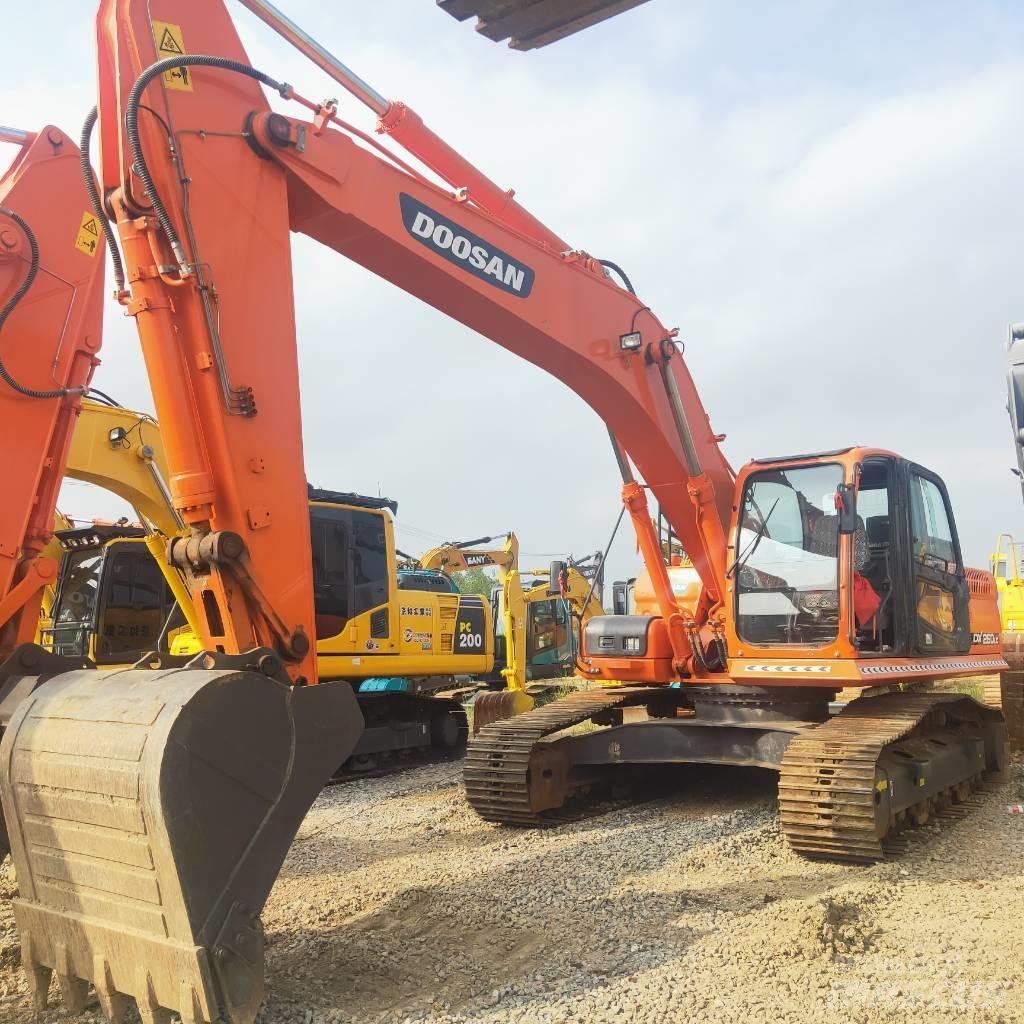 Doosan DX260LC Paletli ekskavatörler