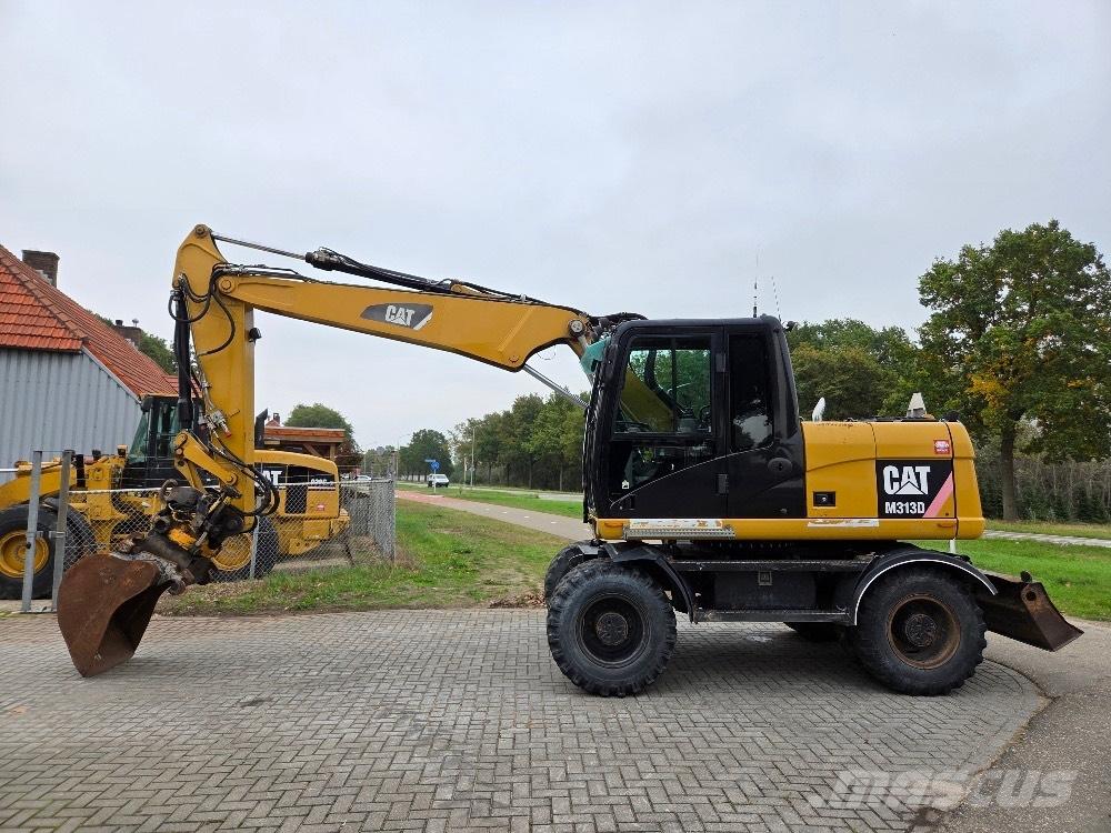 CAT M313D Lastik tekerli ekskavatörler