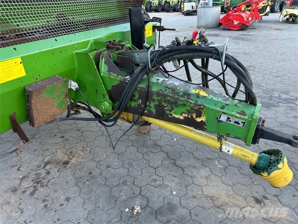 Bergmann M 5210 S Gübre dagitma tankerleri
