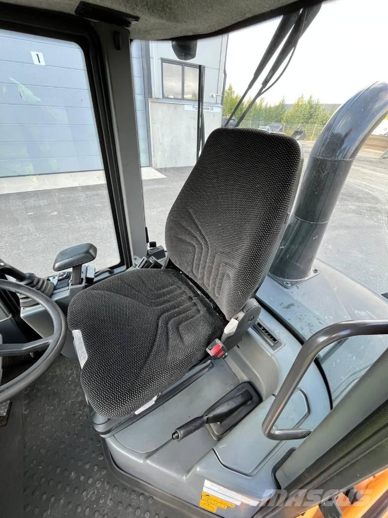 Volvo L 30 G Tekerlekli yükleyiciler