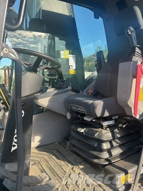 Volvo EW 220 E Lastik tekerli ekskavatörler