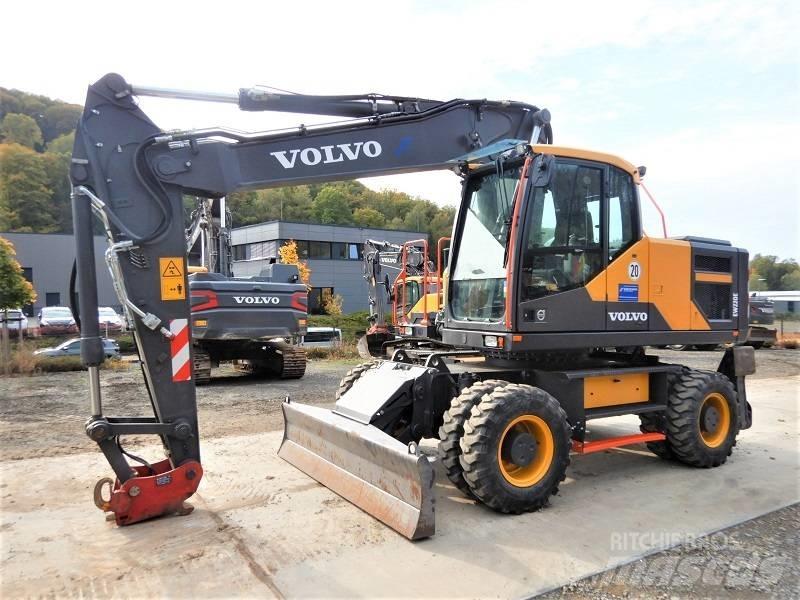 Volvo EW 220 E Lastik tekerli ekskavatörler