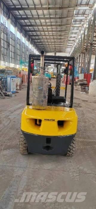 Komatsu FD 30 T-14 Dizel forkliftler