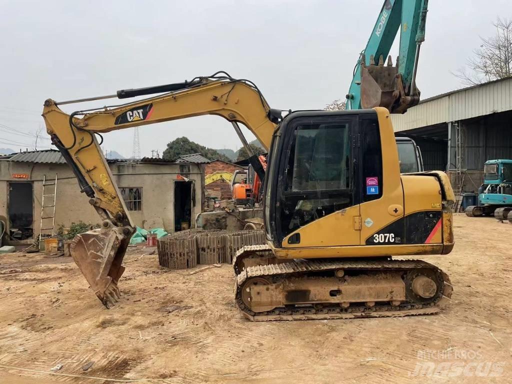 CAT 307 C Paletli ekskavatörler