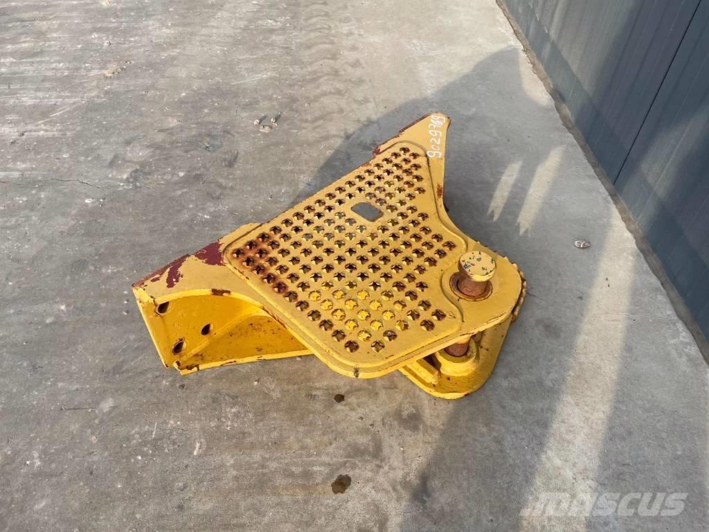 CAT D6K Zugtraverse Diger parçalar