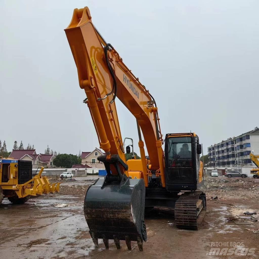 Hyundai R220LC-9 Paletli ekskavatörler