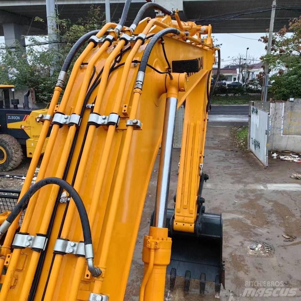 Hyundai R220LC-9 Paletli ekskavatörler