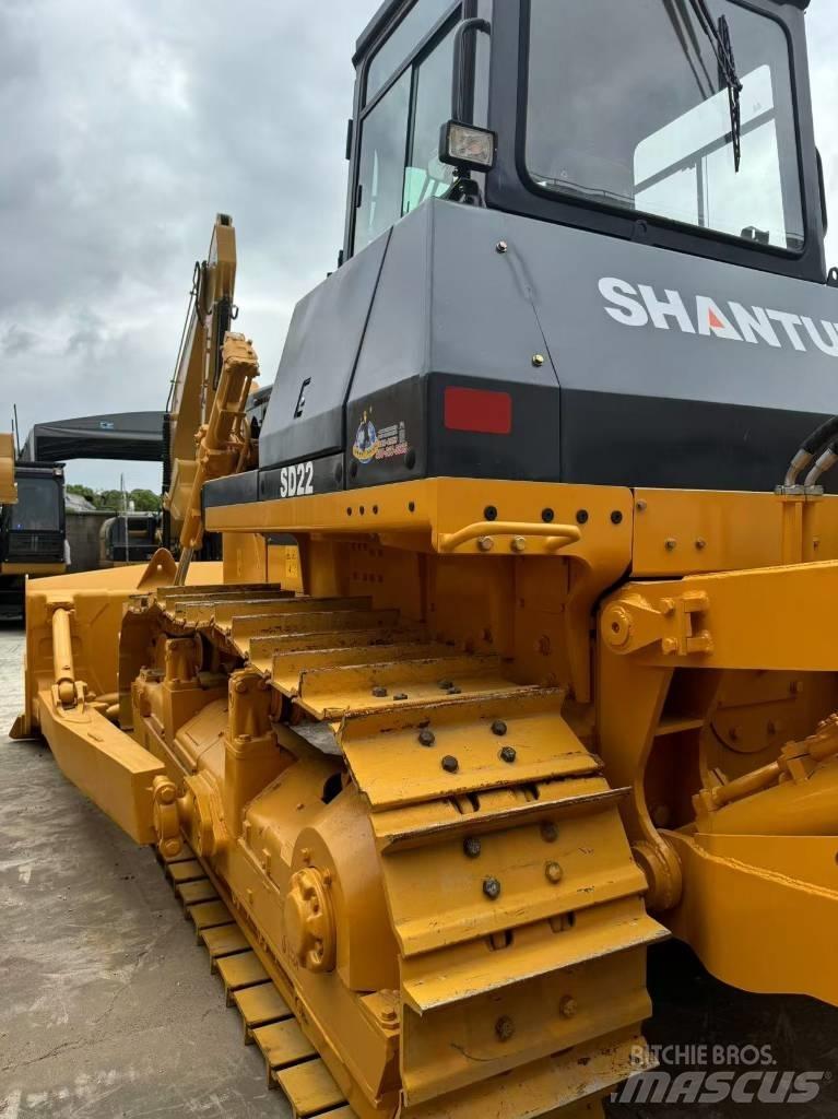 Shantui SD 22 Paletli dozerler