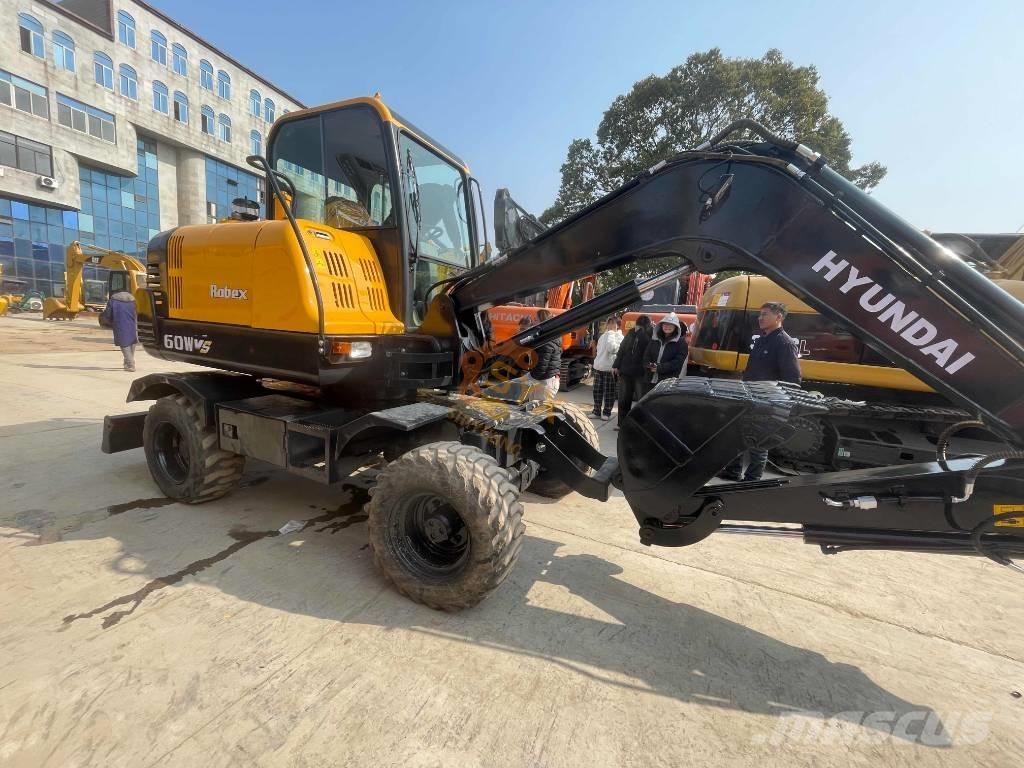 Hyundai 60w Lastik tekerli ekskavatörler