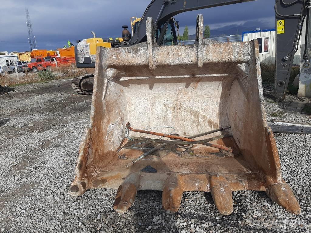 Hitachi ZX 670 LC H Paletli ekskavatörler