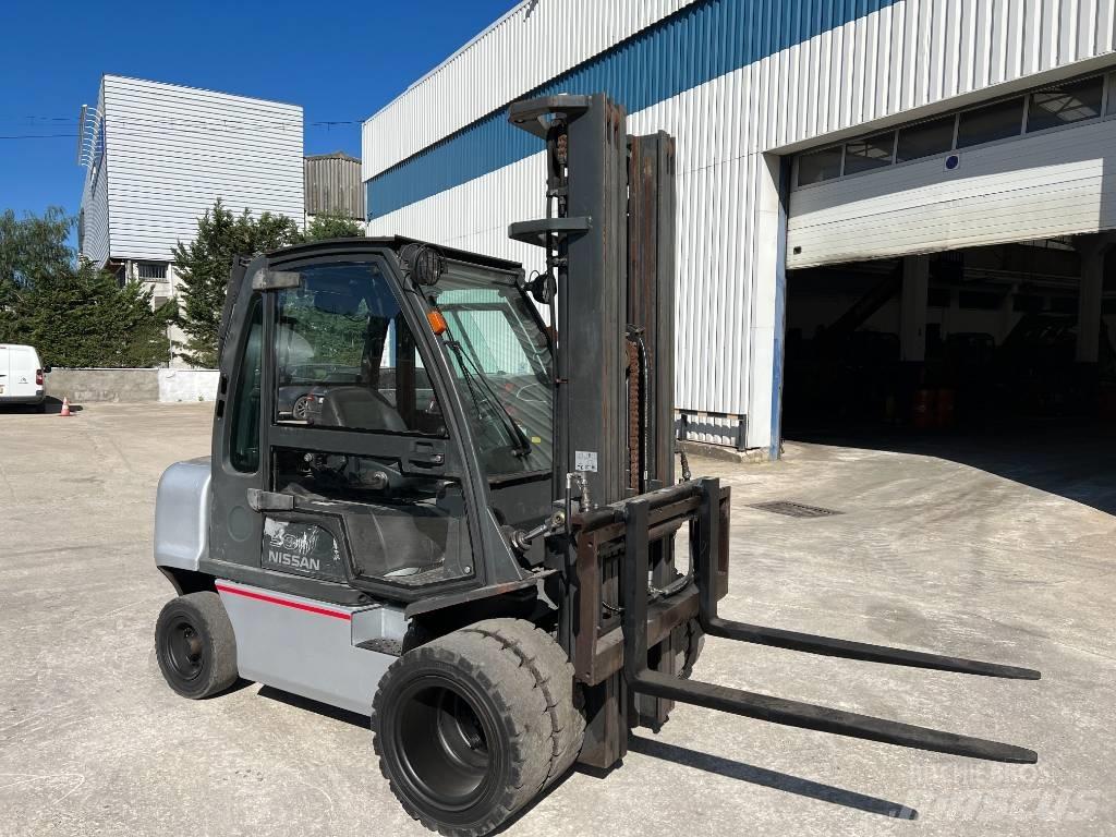 Nissan DX 30 Dizel forkliftler