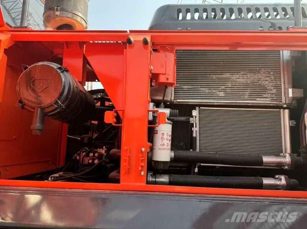 Doosan DX300 Paletli ekskavatörler