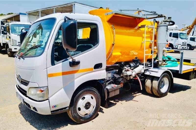 Hino 300 614 Diger kamyonlar