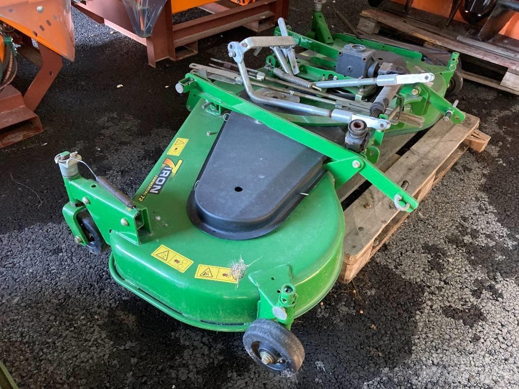 John Deere 7 Iron Diger yol bakim makinalari