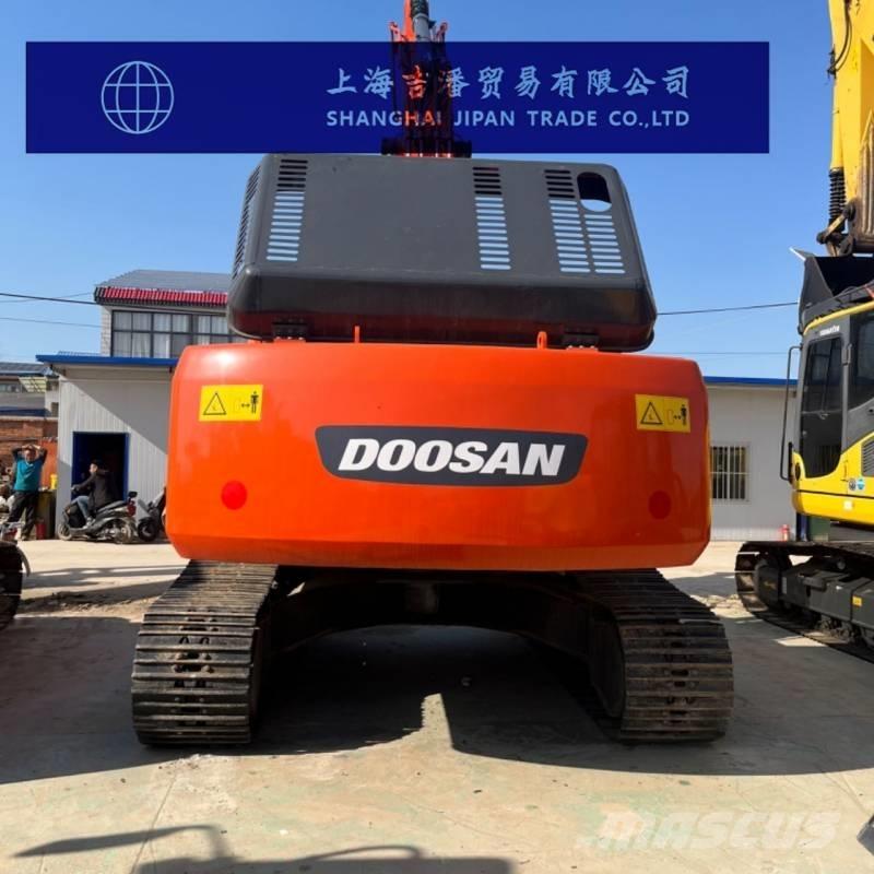 Doosan DX 300 Paletli ekskavatörler