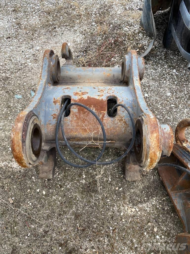 Volvo EC 460 Quick connectors