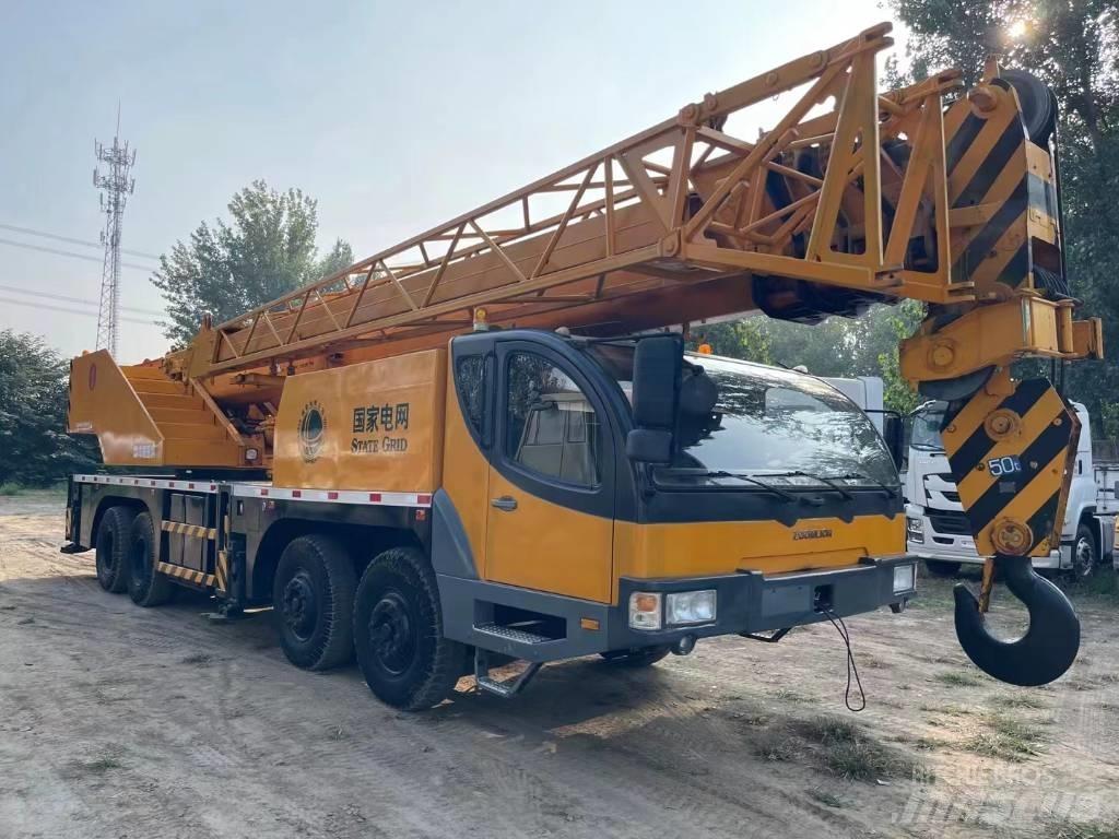 Zoomlion QY50V Kendini kuran kule vinçler