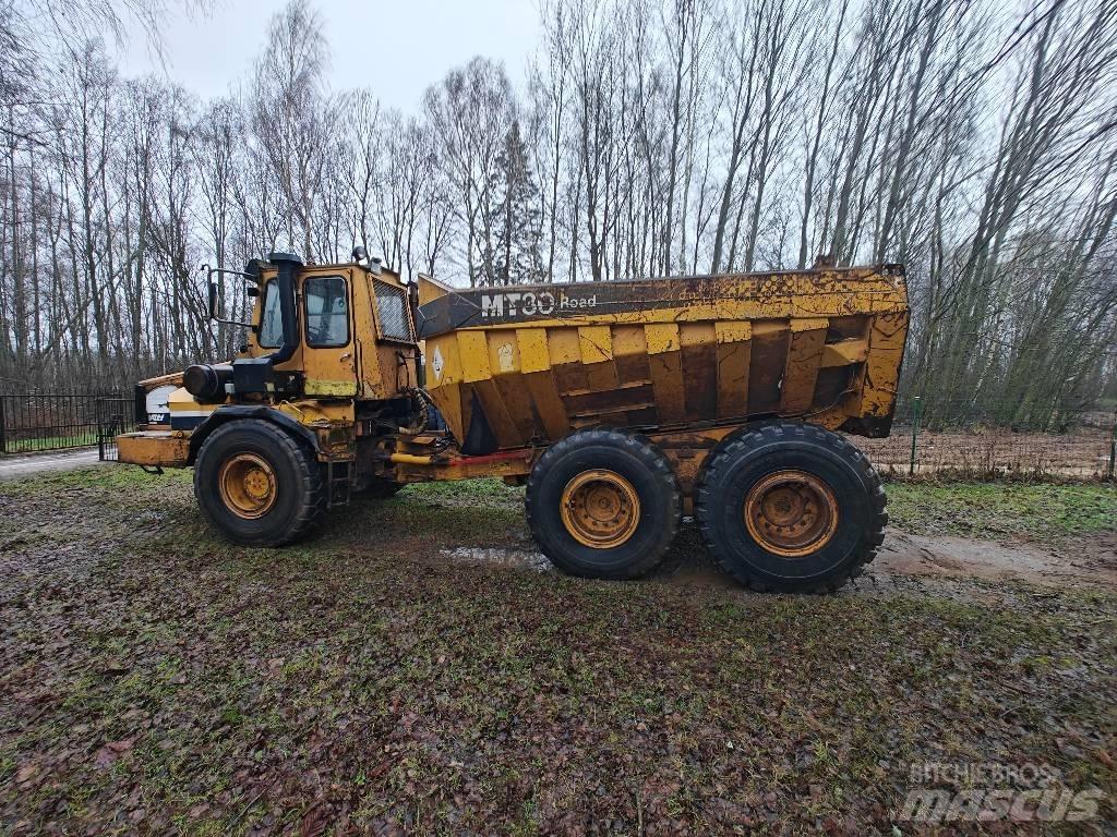 Moxy MT 30 Belden kirma kaya kamyonu