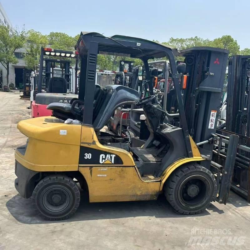 CAT 30 Dizel forkliftler