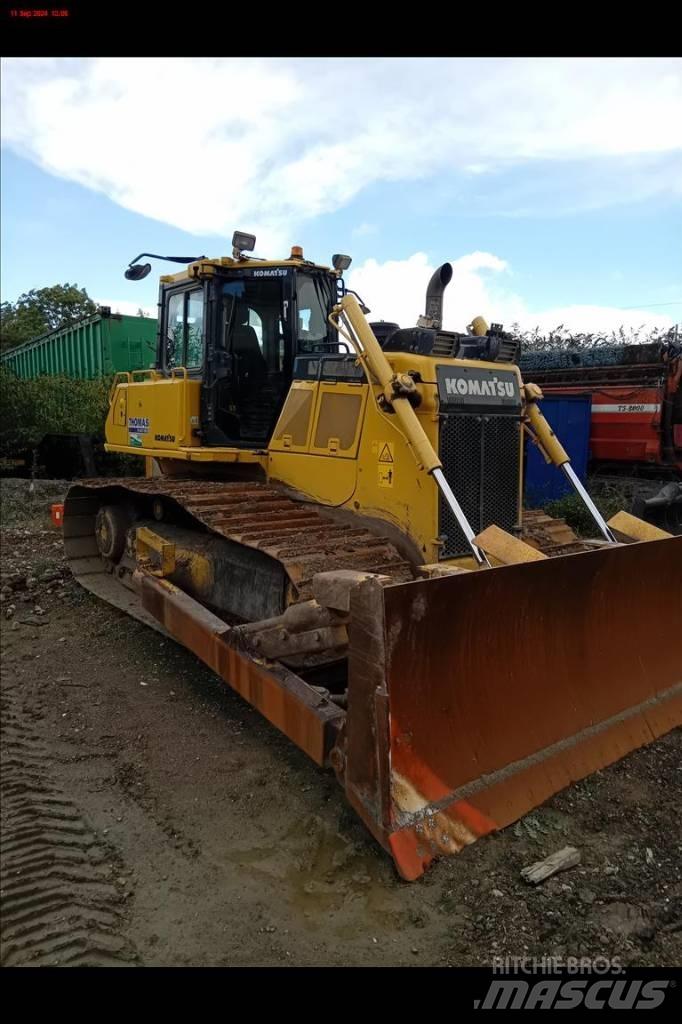Komatsu D 65 PX-18 Paletli dozerler