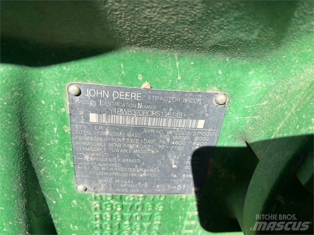 John Deere 8320 R Traktörler