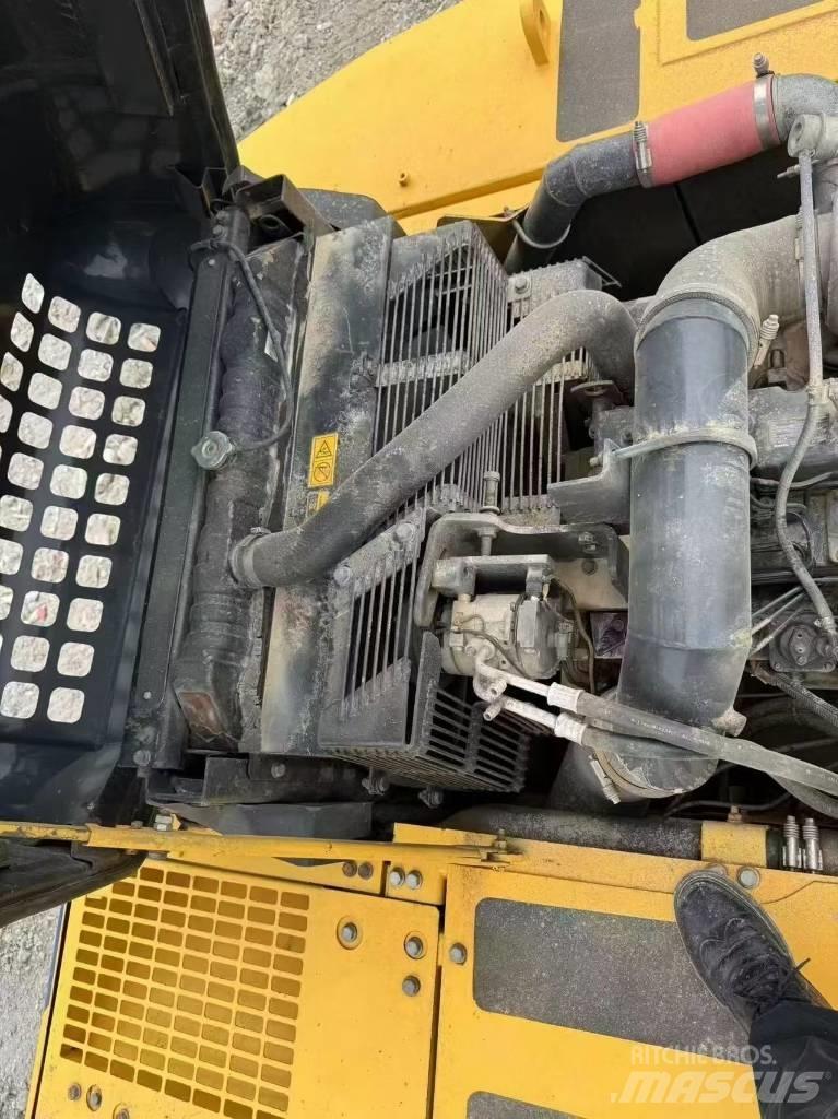 Komatsu PC 350 Paletli ekskavatörler
