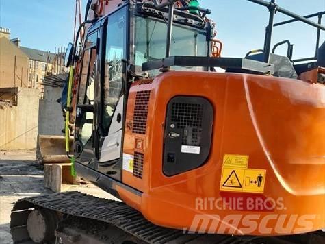 Hitachi ZX 135 US-6 Paletli ekskavatörler