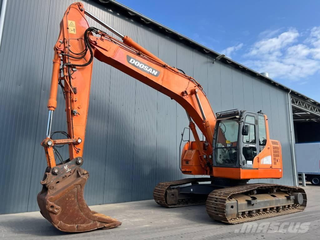Doosan DX235LCR Paletli ekskavatörler