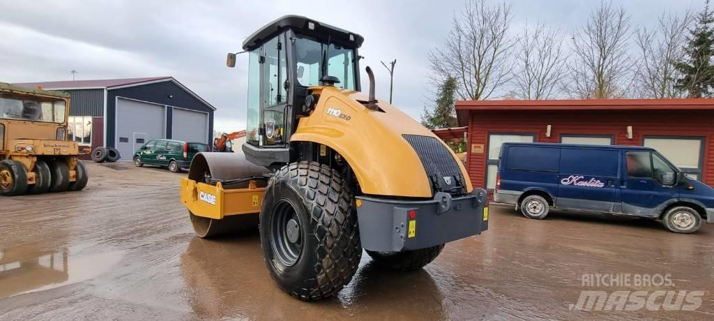 CASE 1110 EX-D Tek tamburlu silindirler