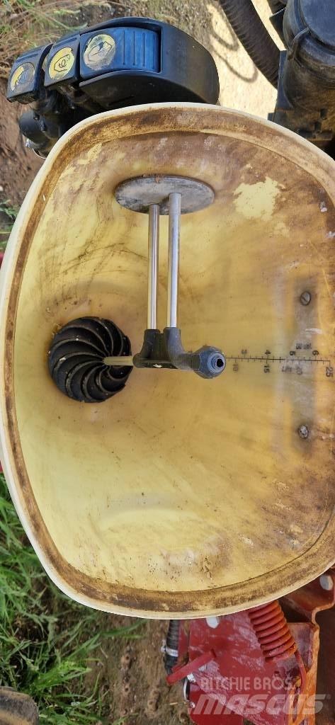Hardi Ranger 2500 Çekilir pülverizatörler