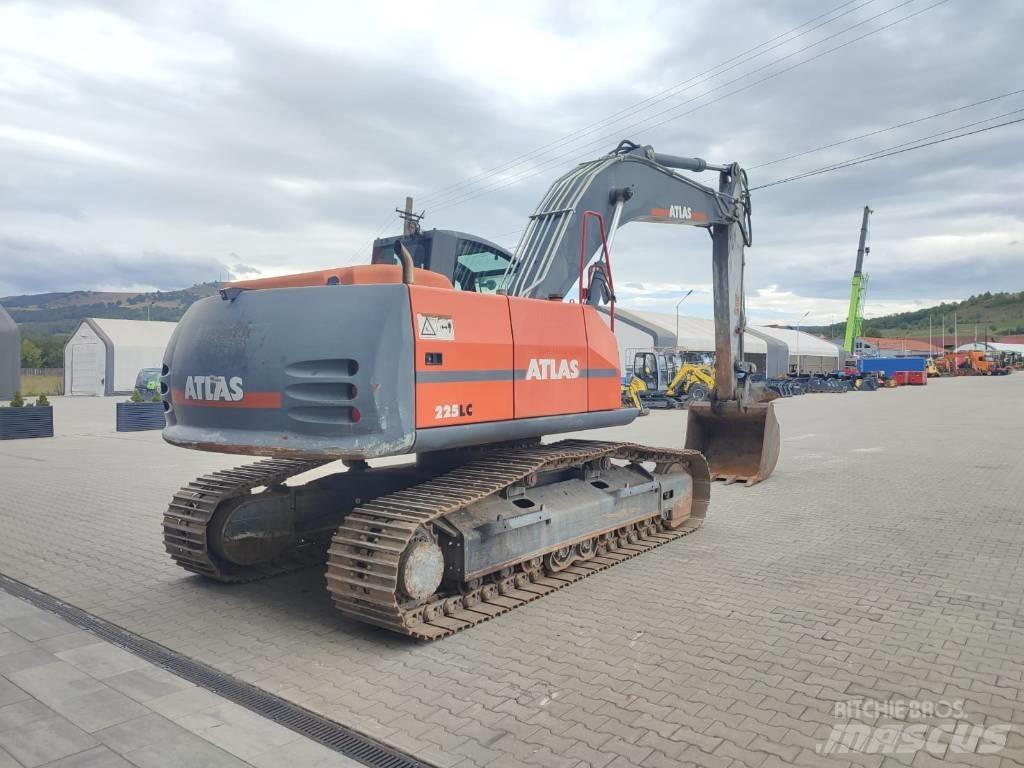 Atlas 225 LC Paletli ekskavatörler