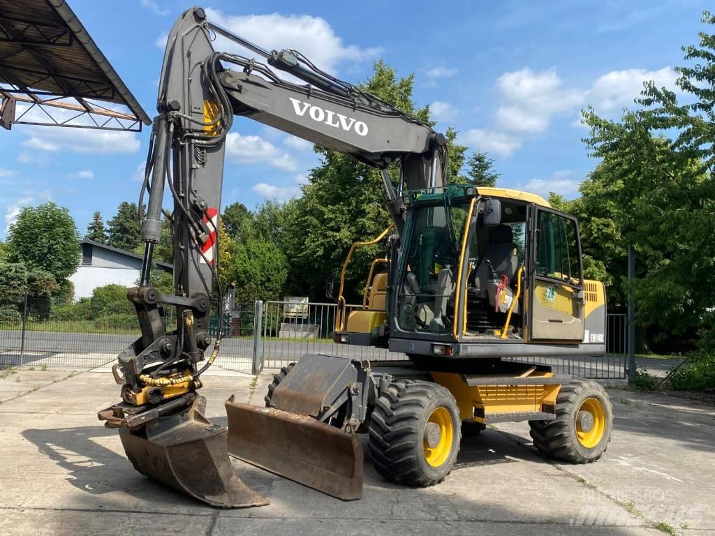 Komatsu EW 140 C Lastik tekerli ekskavatörler