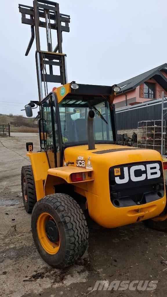 JCB 930 Arazi tipi forklift