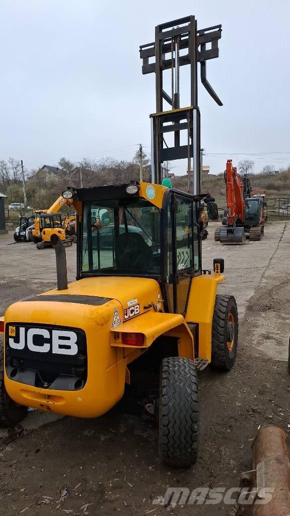 JCB 930 Arazi tipi forklift