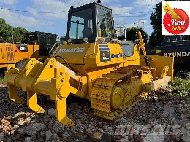 Komatsu D 85 EX Paletli dozerler