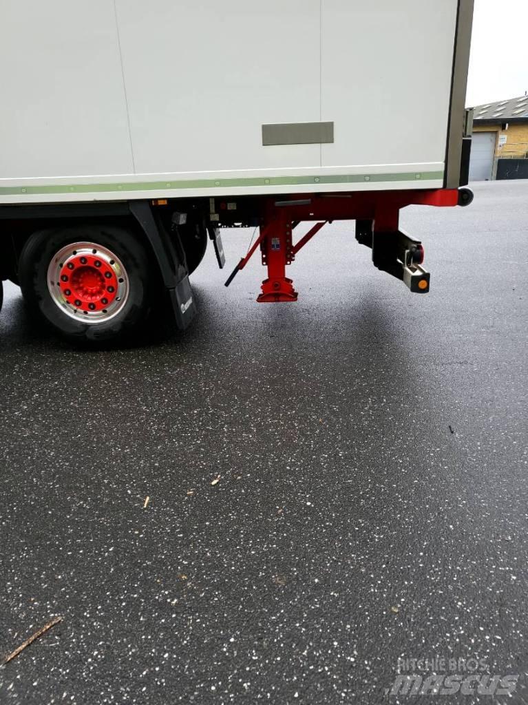 Krone Bokstrailer Kapali kasa yari römorklar