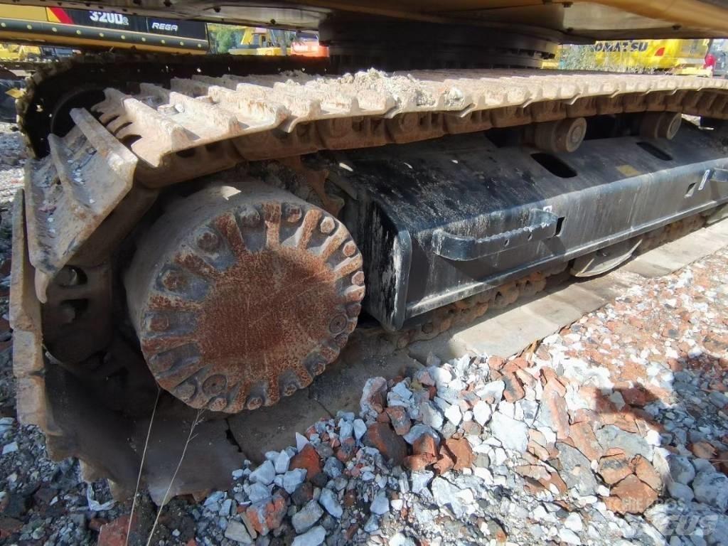 CAT 320 Midi ekskavatörler 7 - 12 t