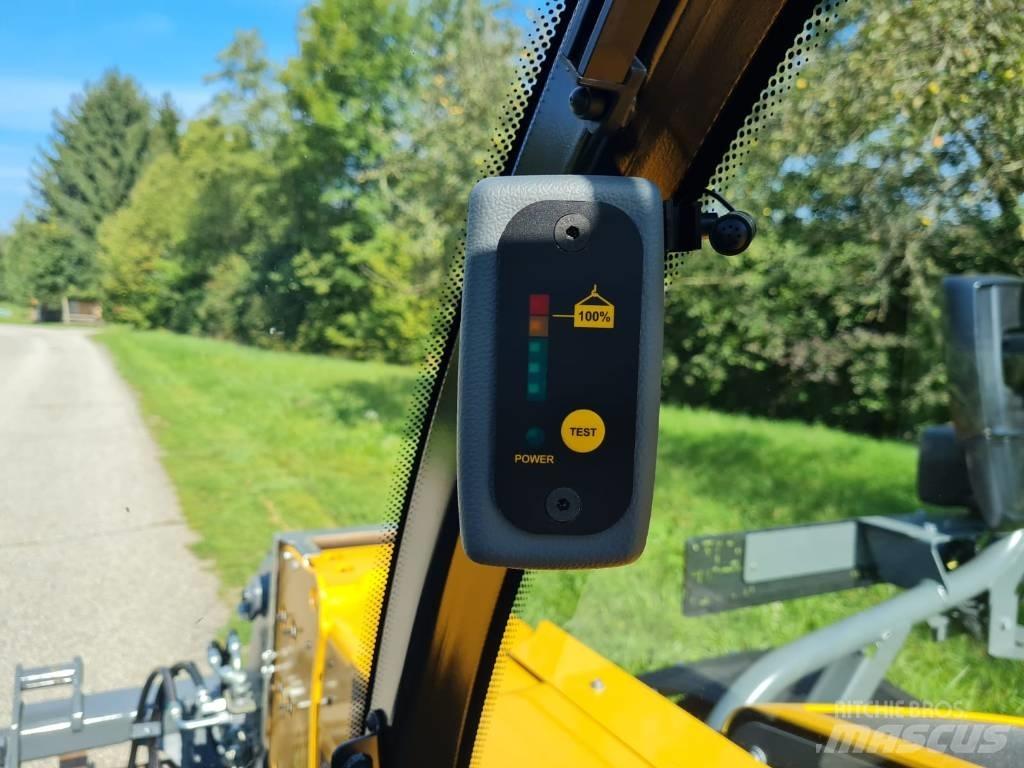 Liebherr T 32-7 Teleskopik yükleyiciler