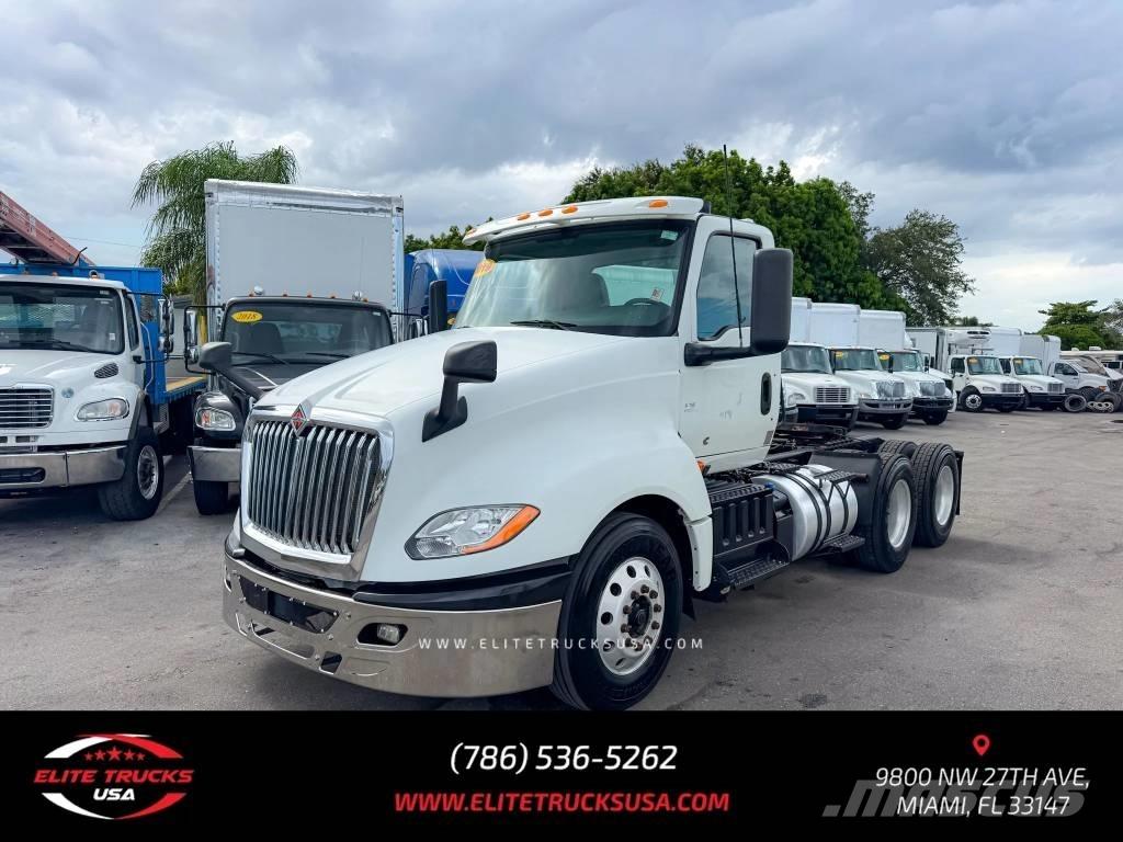 International LT Çekiciler