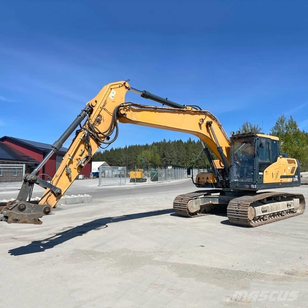 Hyundai HX220L Paletli ekskavatörler