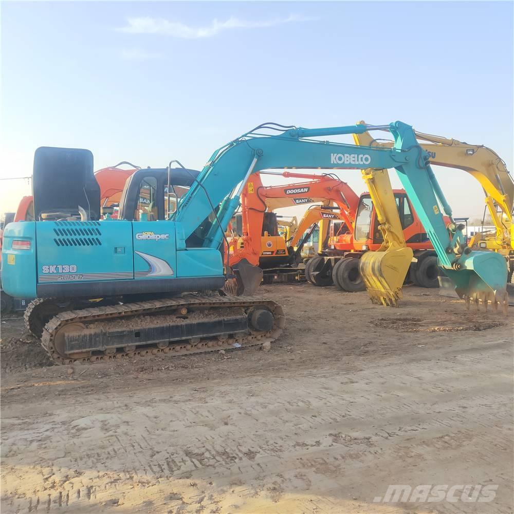 Kobelco SK130 Paletli ekskavatörler