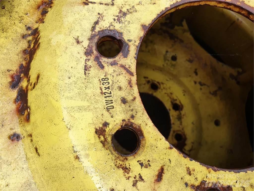 Goodyear 136-38 x2 Tekerlekler