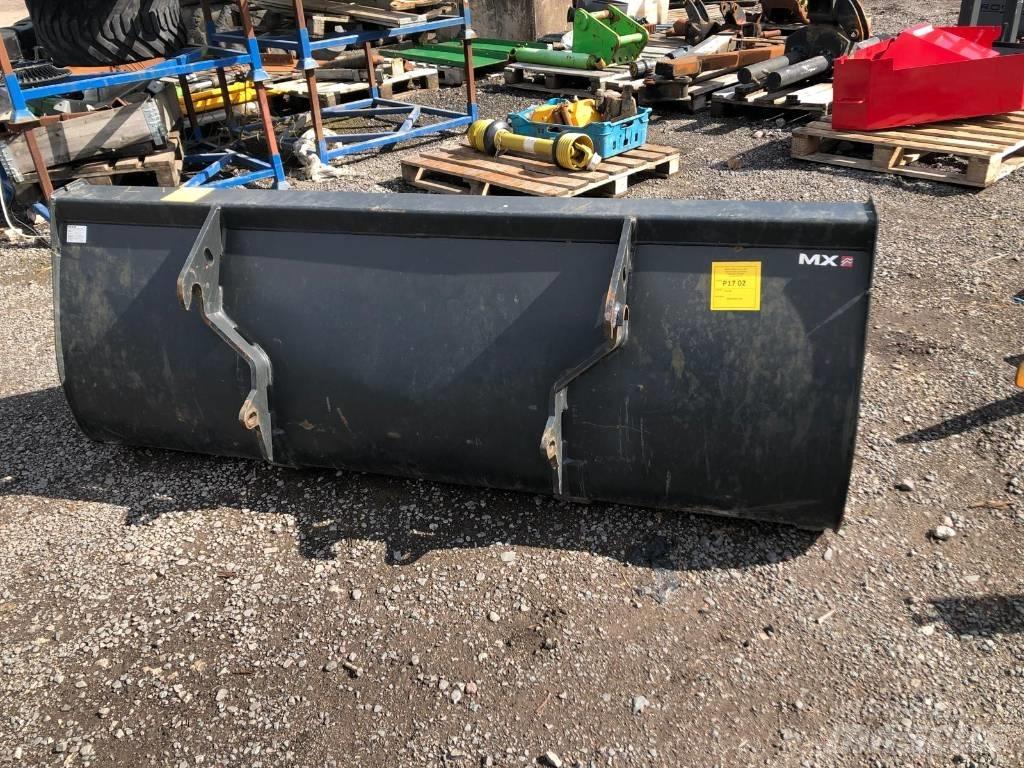 MX 200 Bucket Ön yükleyici atasmanlar