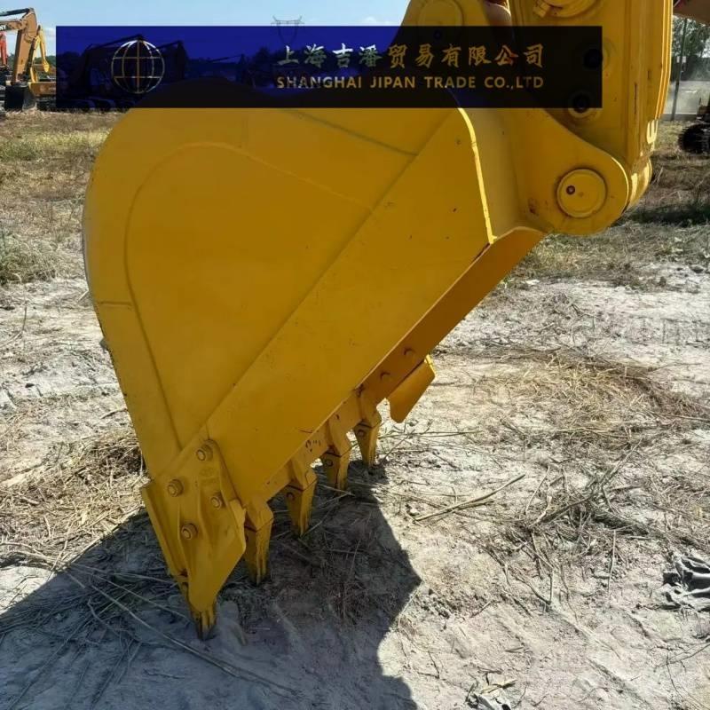 Komatsu PC 210 Paletli ekskavatörler