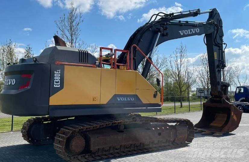 Volvo EC380 Paletli ekskavatörler