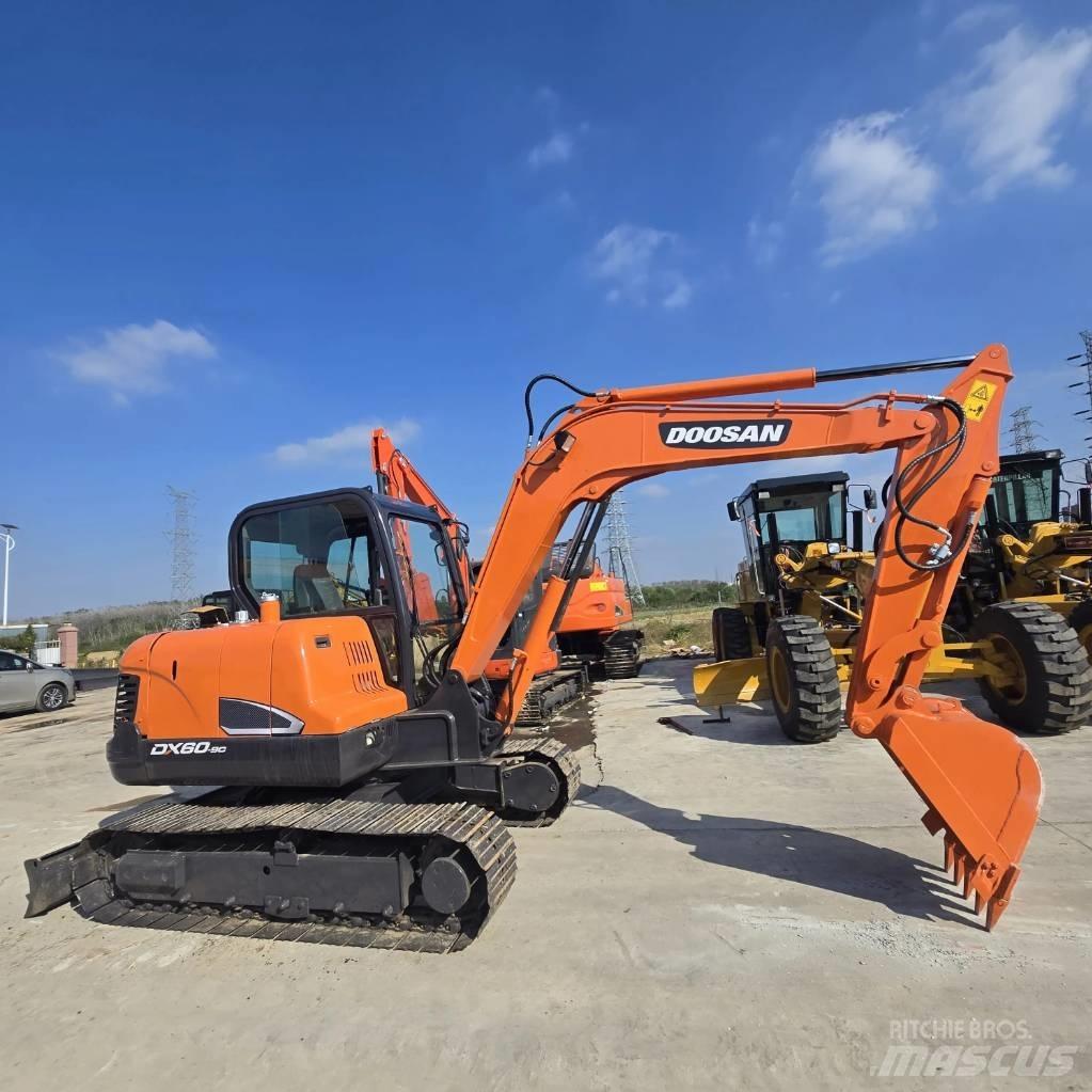 Doosan DX 60-9C Mini ekskavatörler, 7 tona dek