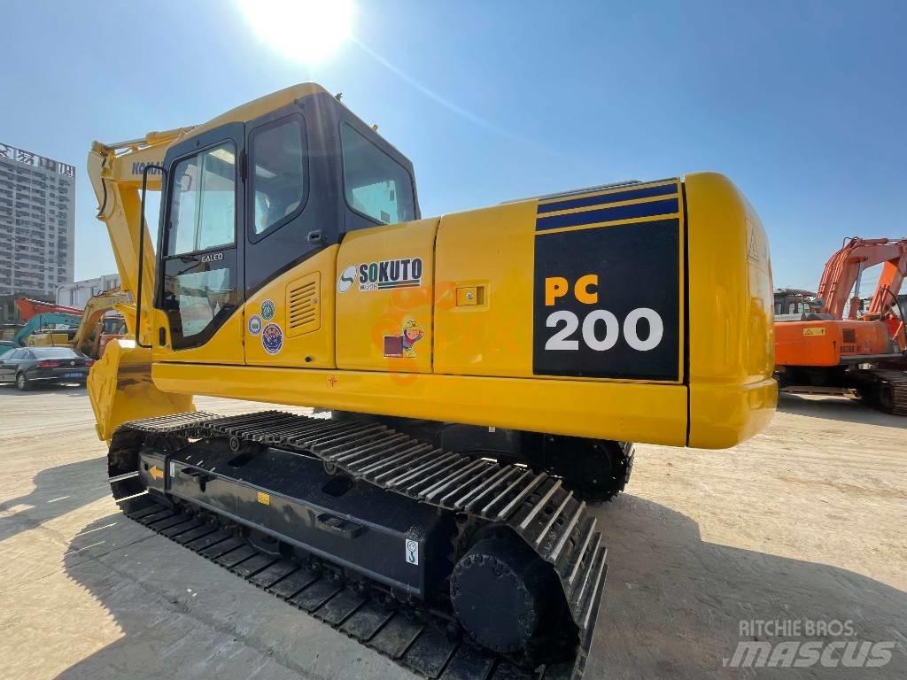 Komatsu PC 200 Paletli ekskavatörler